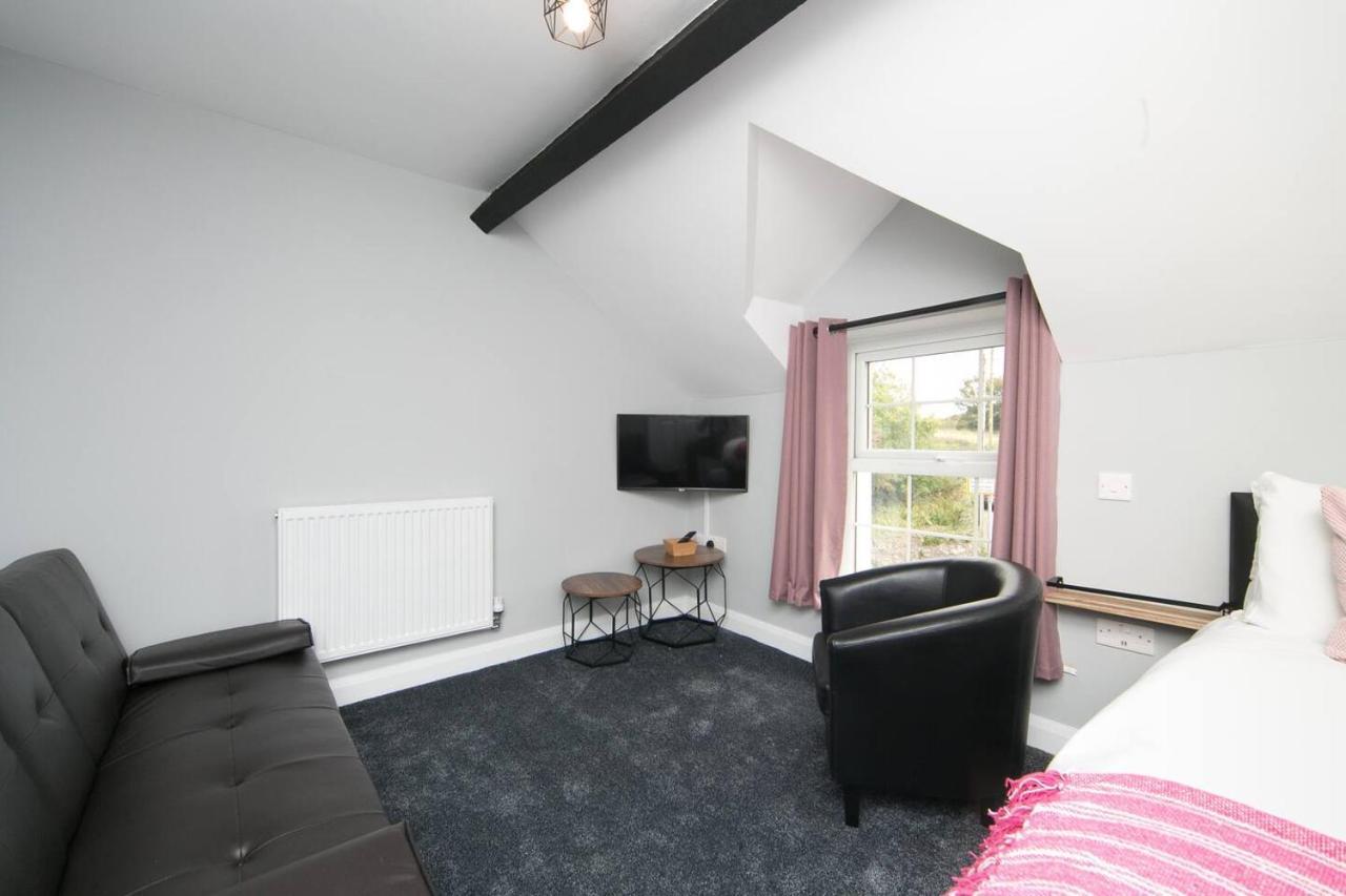 Pass The Keys Modern En-Suite Room In Country Pubrestaurant 2 Llanddona Exterior foto